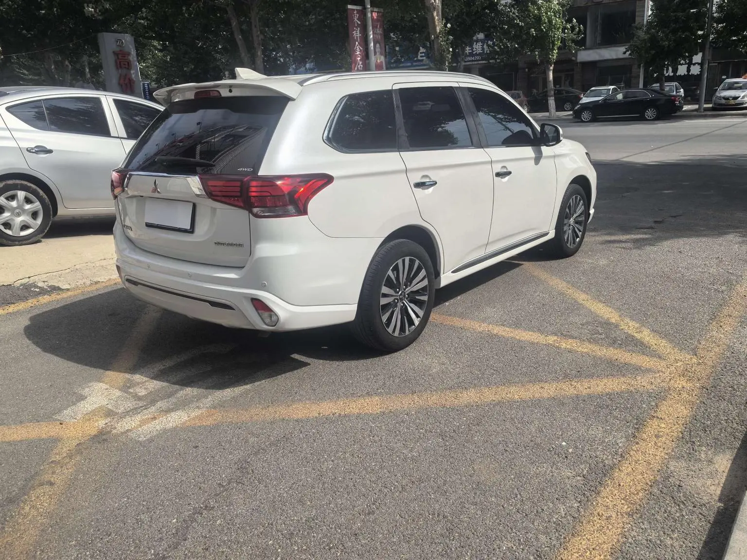 Mitsubishi Outlander 2021 2.4L 4WD Premium 7 seat