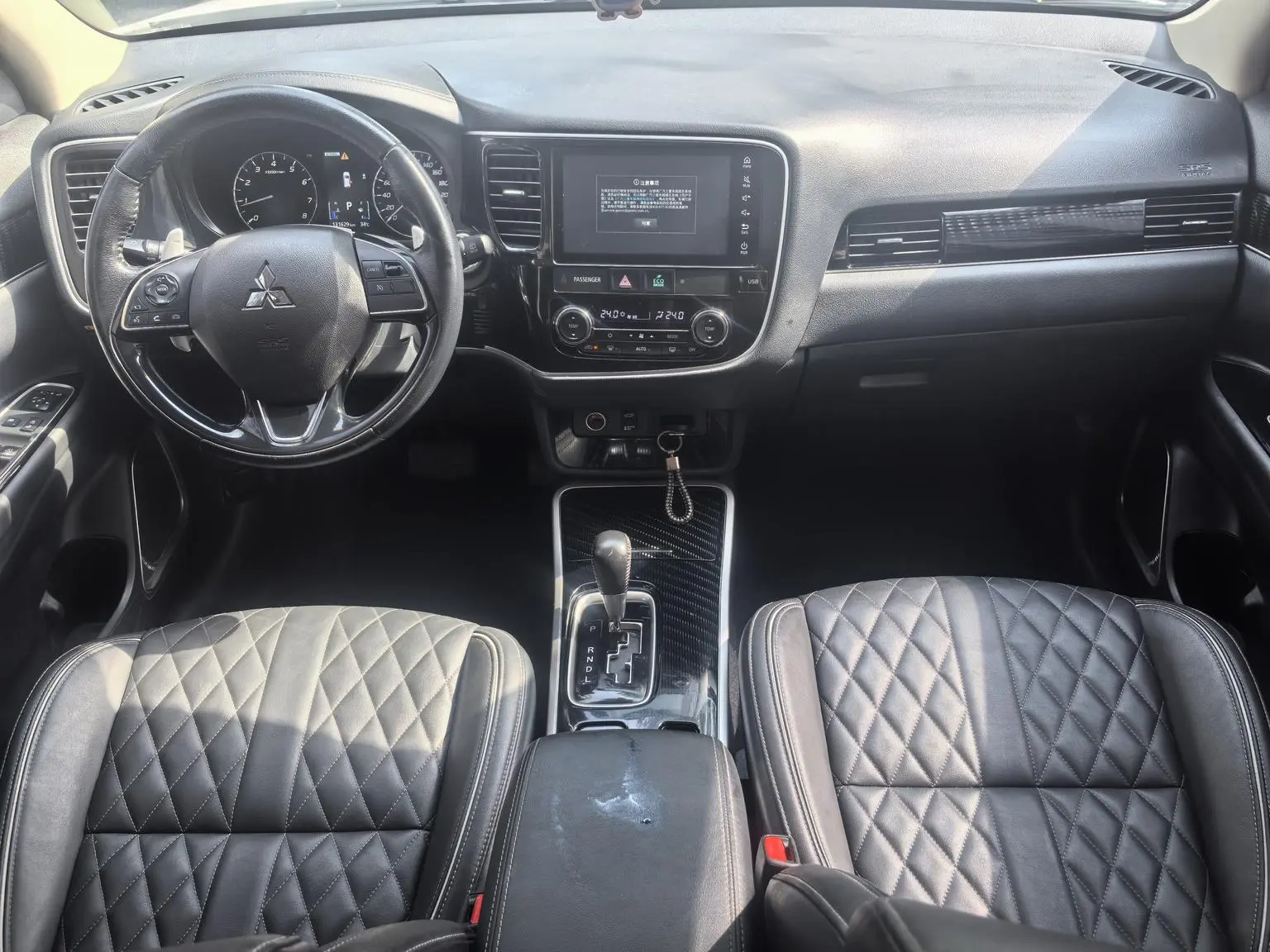 Mitsubishi Outlander 2021 2.4L 4WD Premium 7 seat