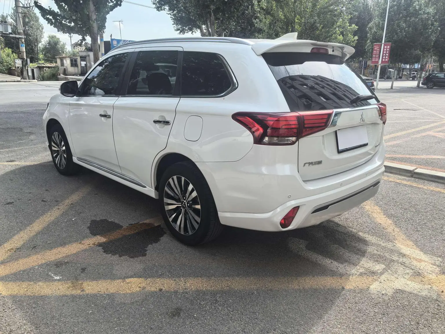Mitsubishi Outlander 2021 2.4L 4WD Premium 7 seat