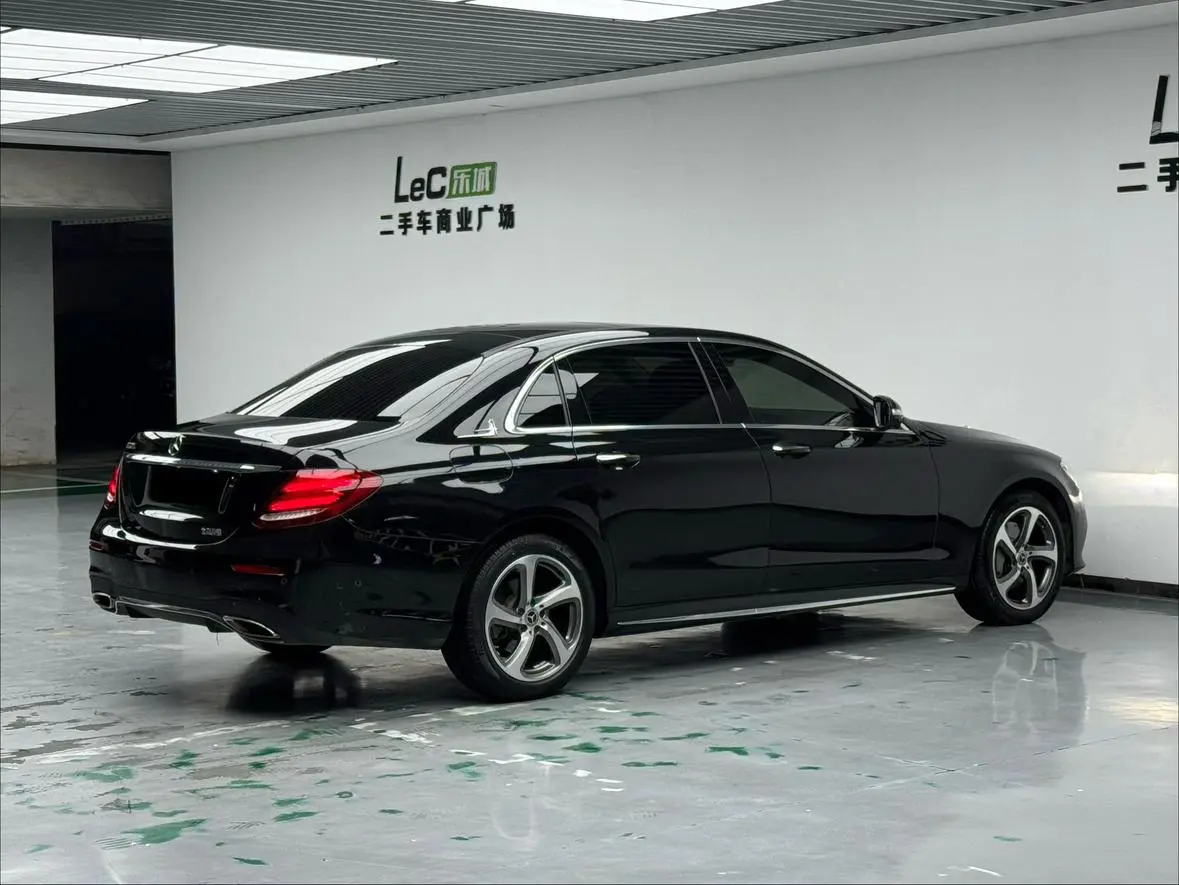 Mercedes-Benz E Class 2020 E 300 L Fashion