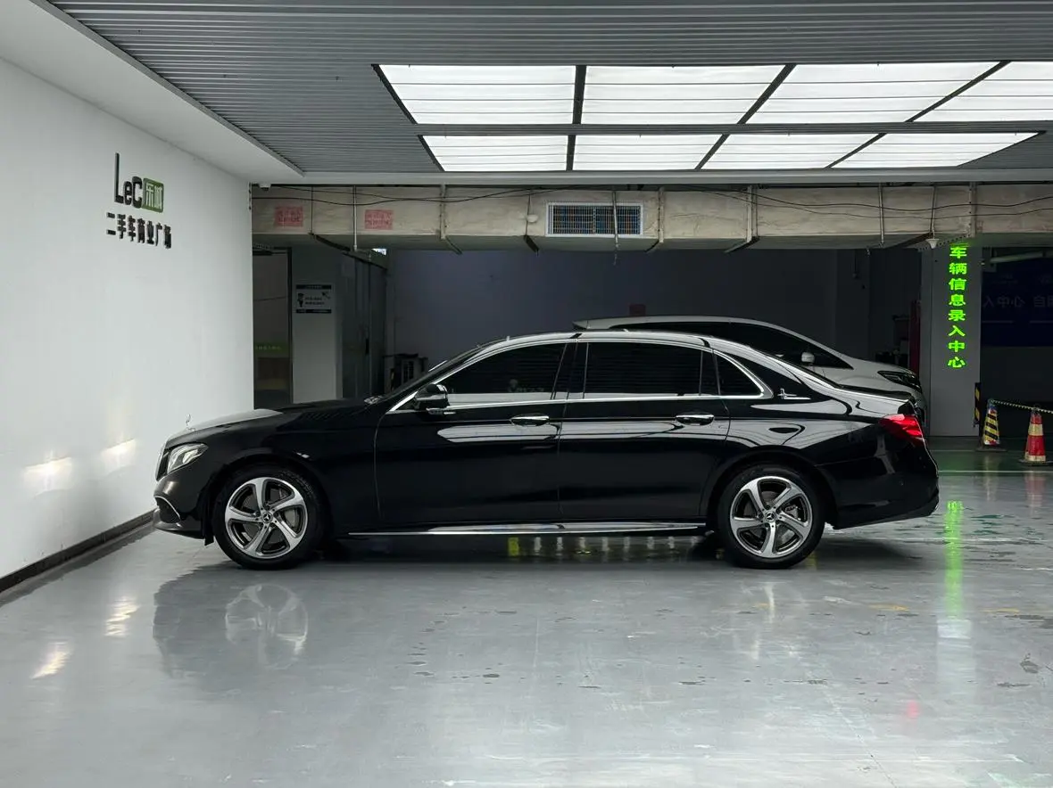 Mercedes-Benz E Class 2020 E 300 L Fashion