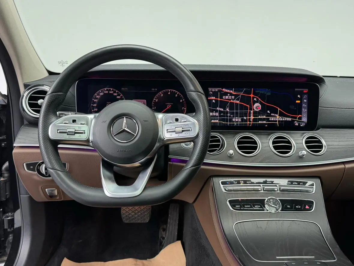 Mercedes-Benz E Class 2020 E 300 L Fashion