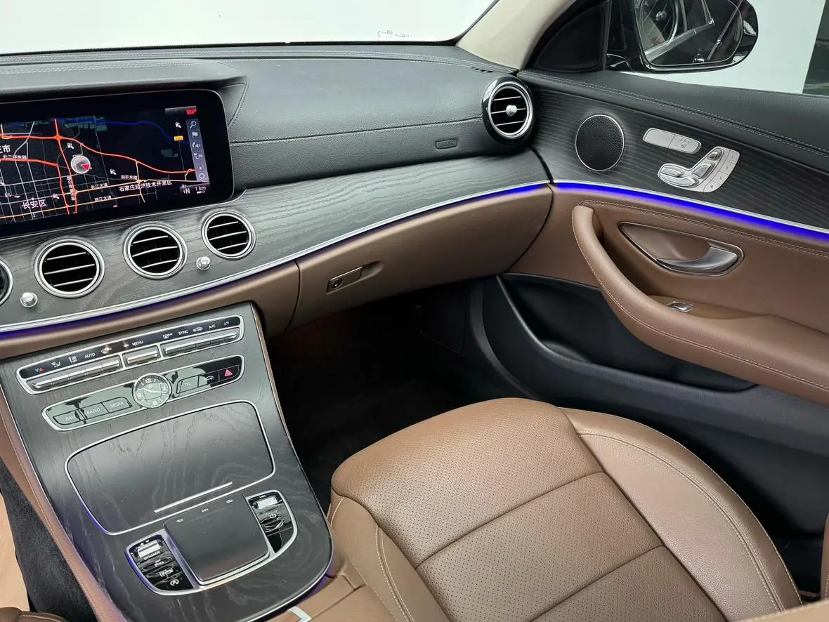 Mercedes-Benz E Class 2020 E 300 L Fashion