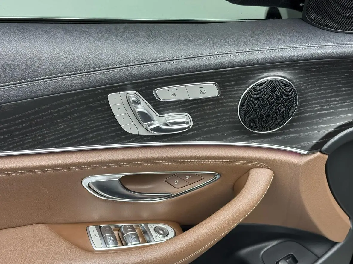 Mercedes-Benz E Class 2020 E 300 L Fashion