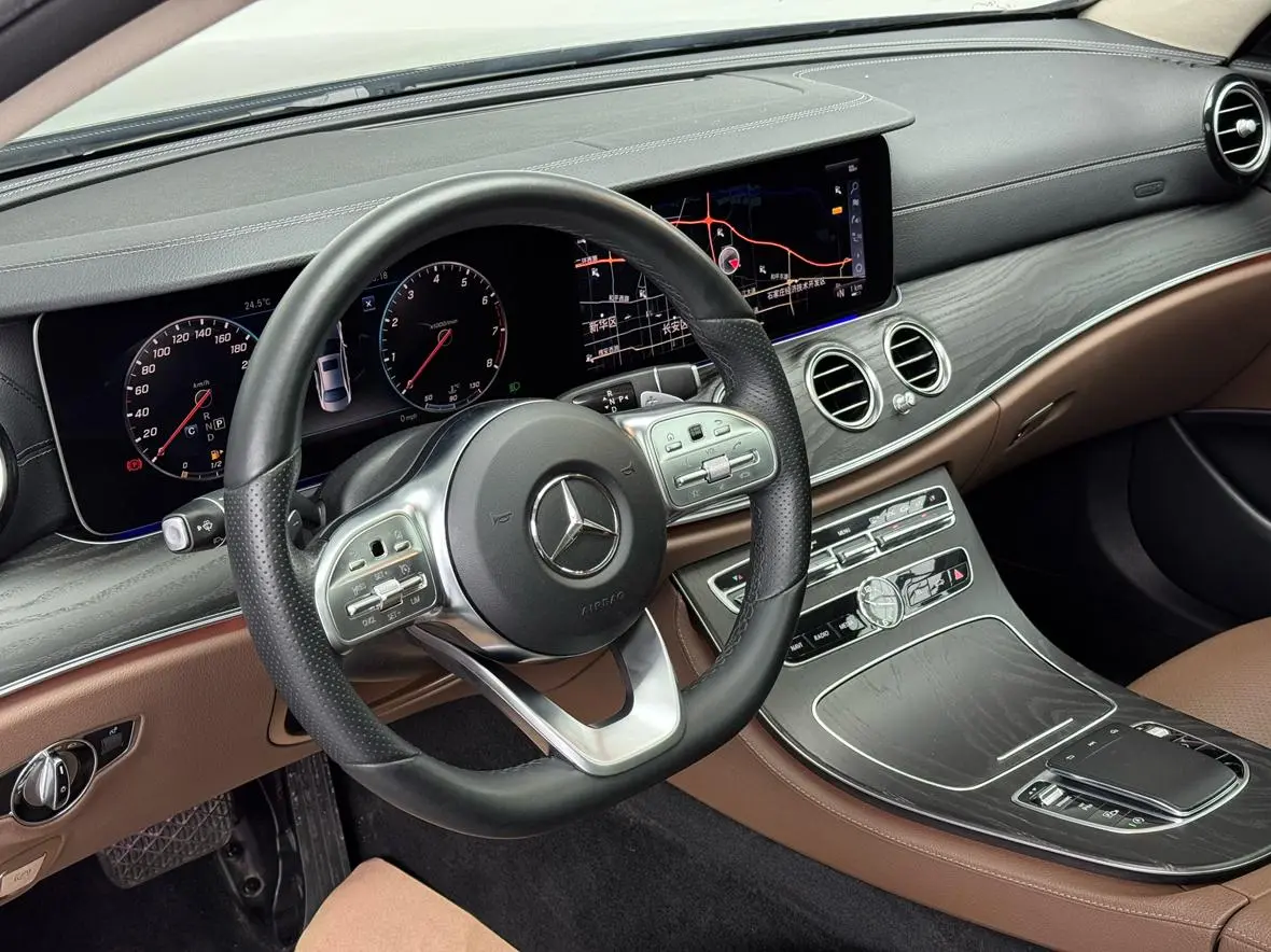 Mercedes-Benz E Class 2020 E 300 L Fashion