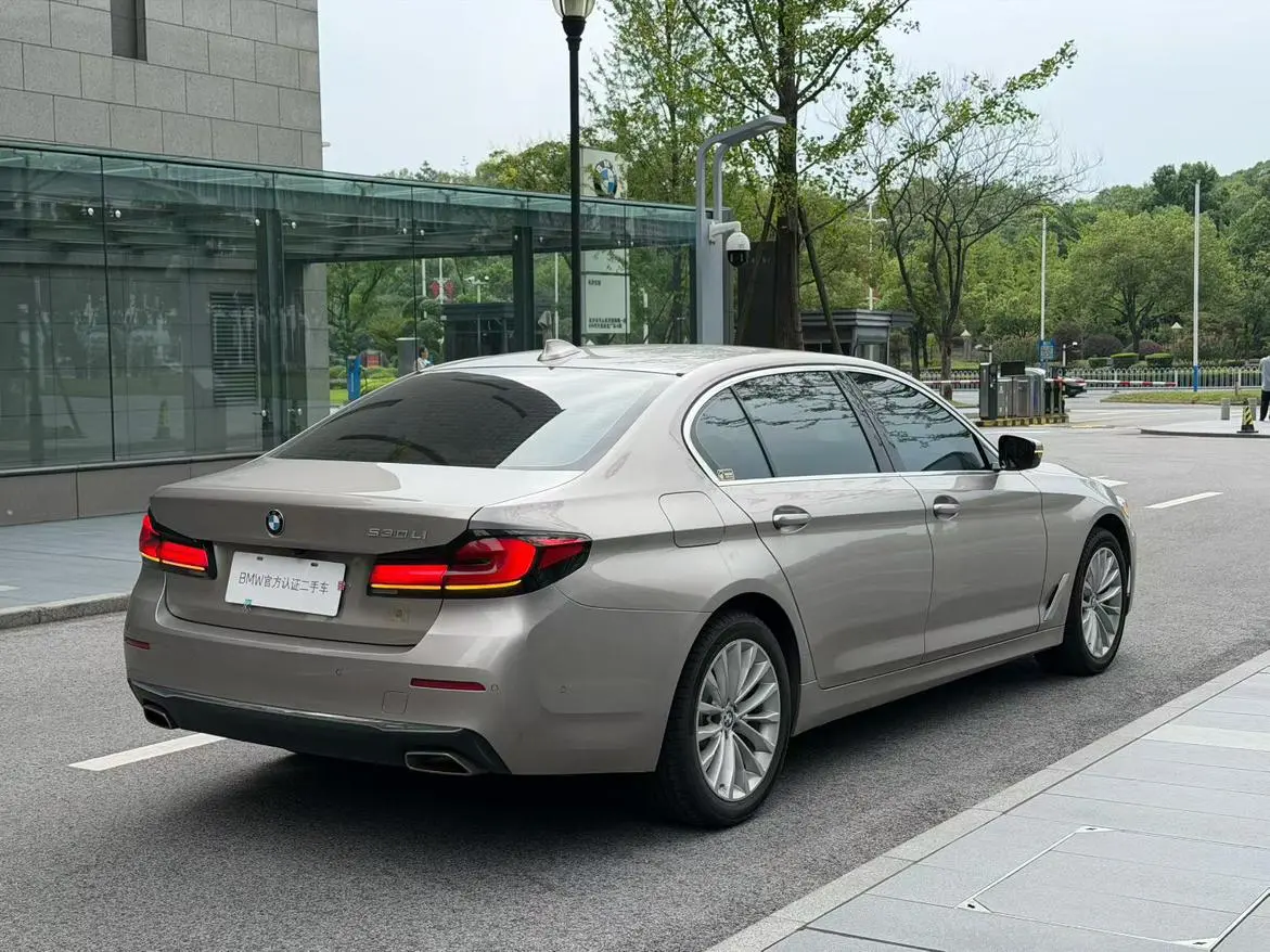 BMW 5 Series 2021 525Li M Sport Package
