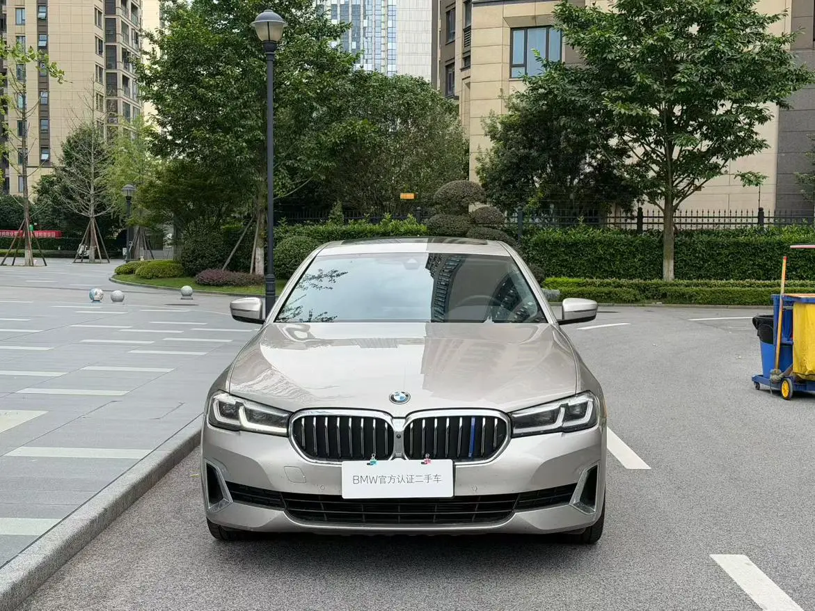 BMW 5 Series 2021 525Li M Sport Package