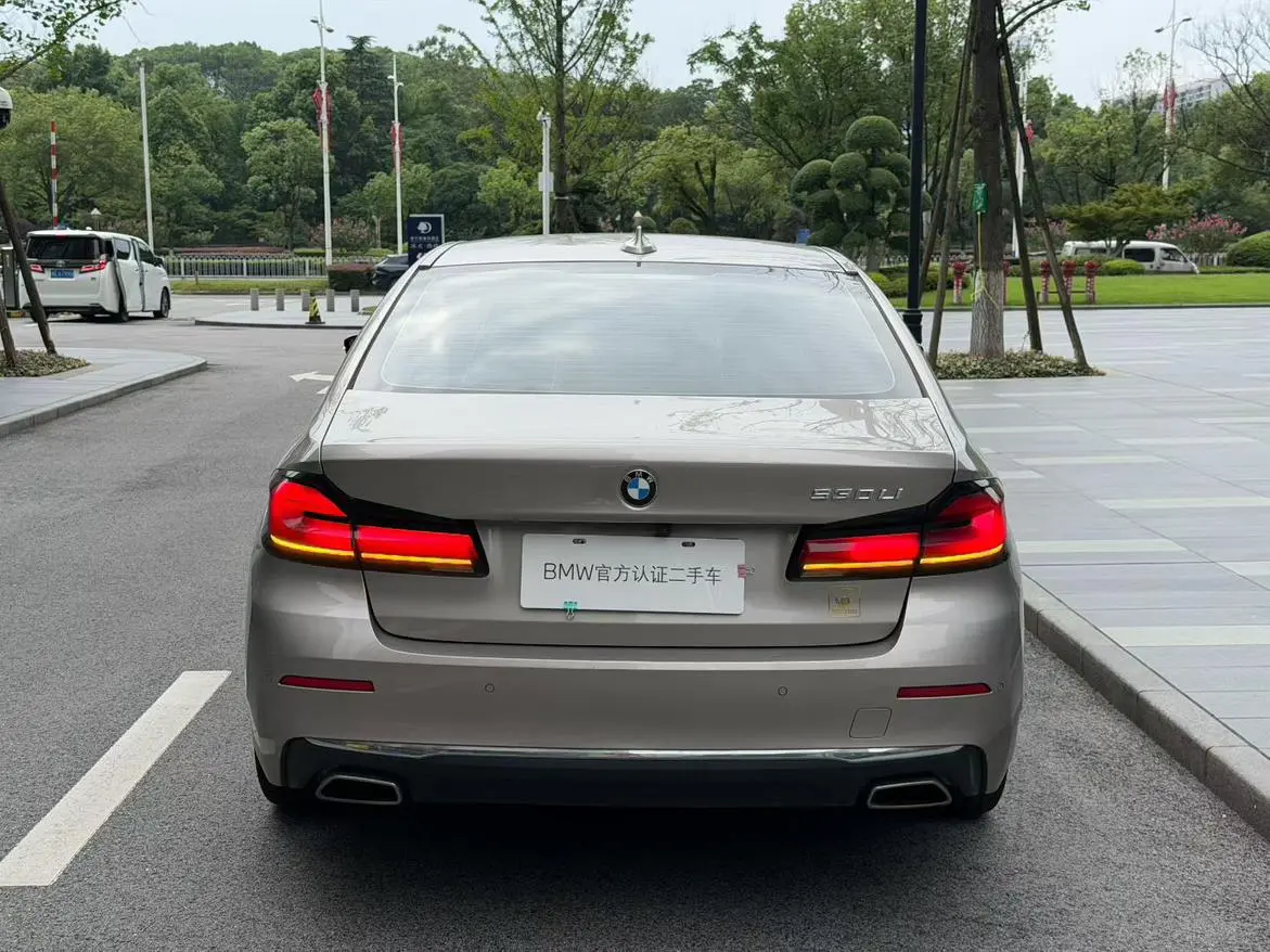 BMW 5 Series 2021 525Li M Sport Package