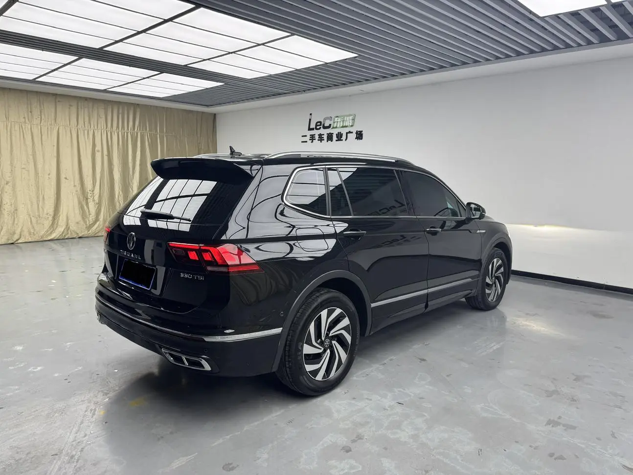 Volkswagen Tiguan L 2024 330TSI 2WD R-Line Shine
