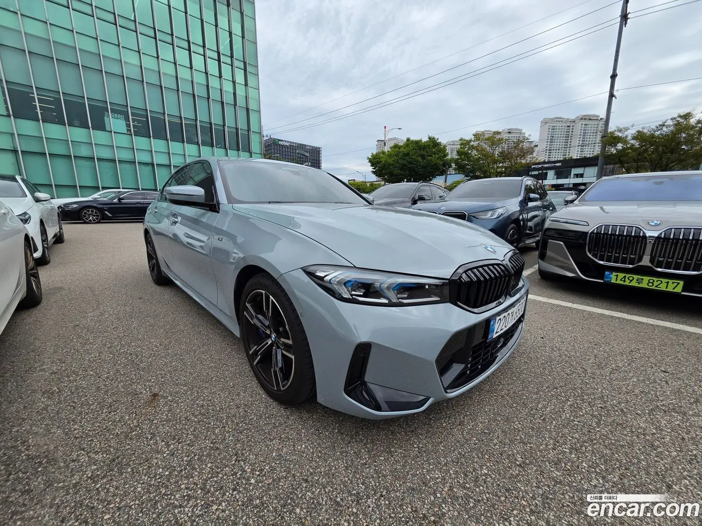 BMW 3-Series 320i M Sport 2023