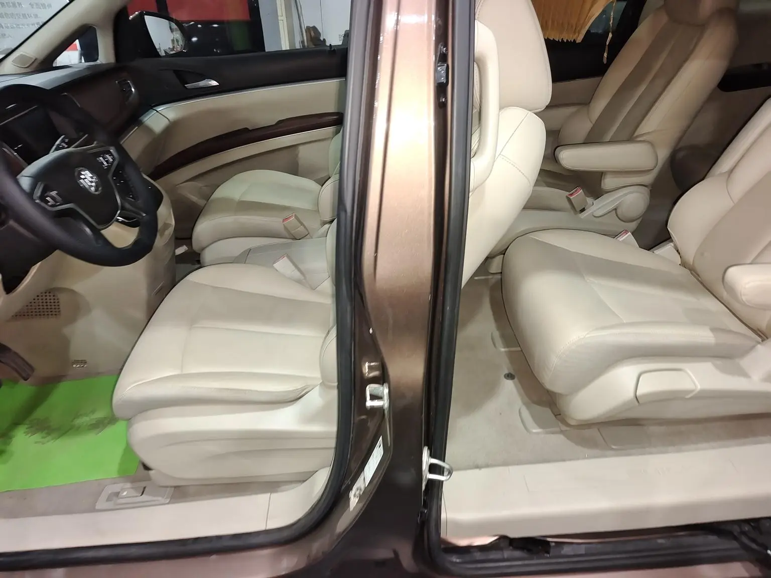 Buick GL8 2018 28T Luxury China VI
