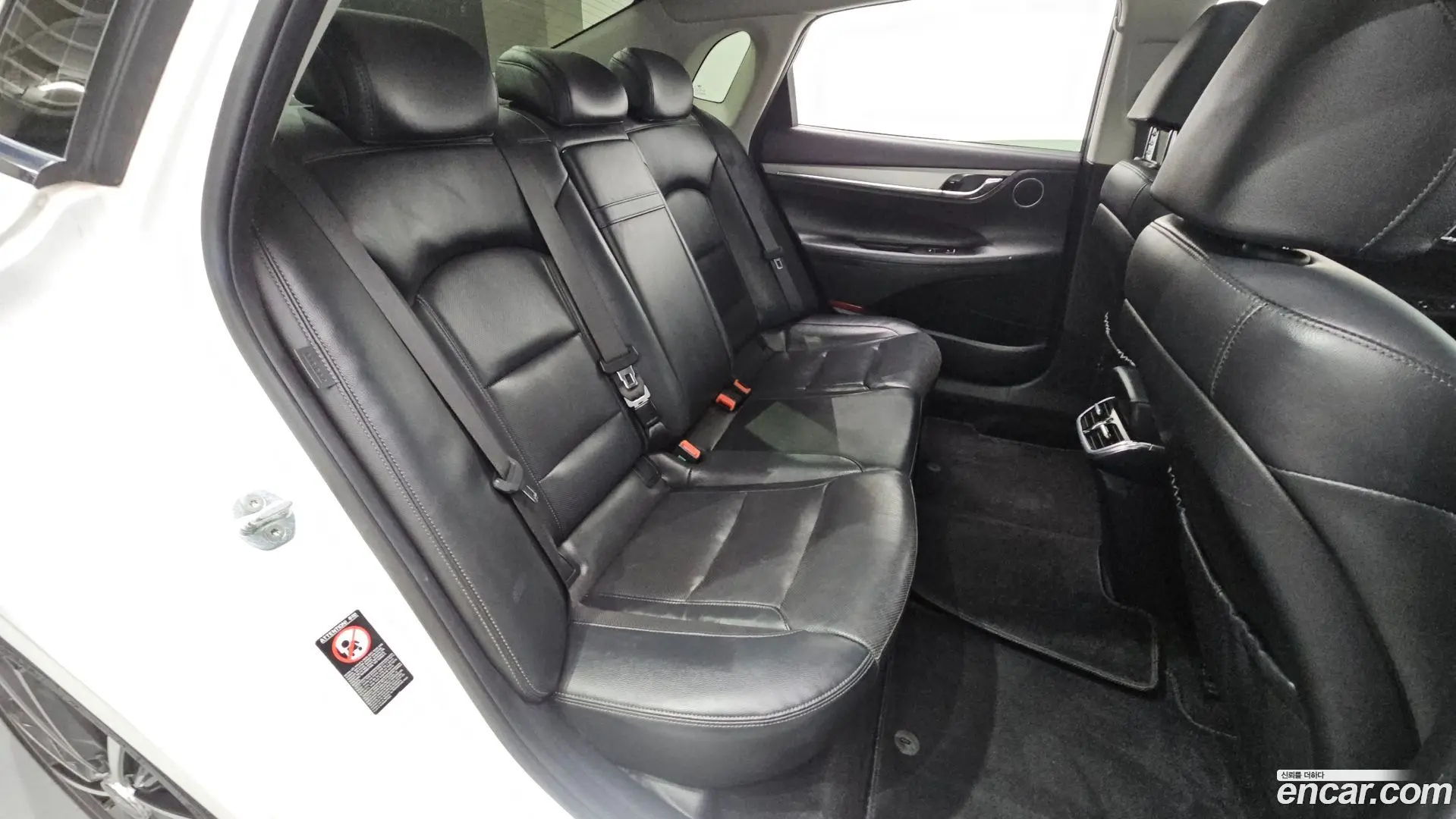 Hyundai Grandeur 3.0 LPi Rent Car