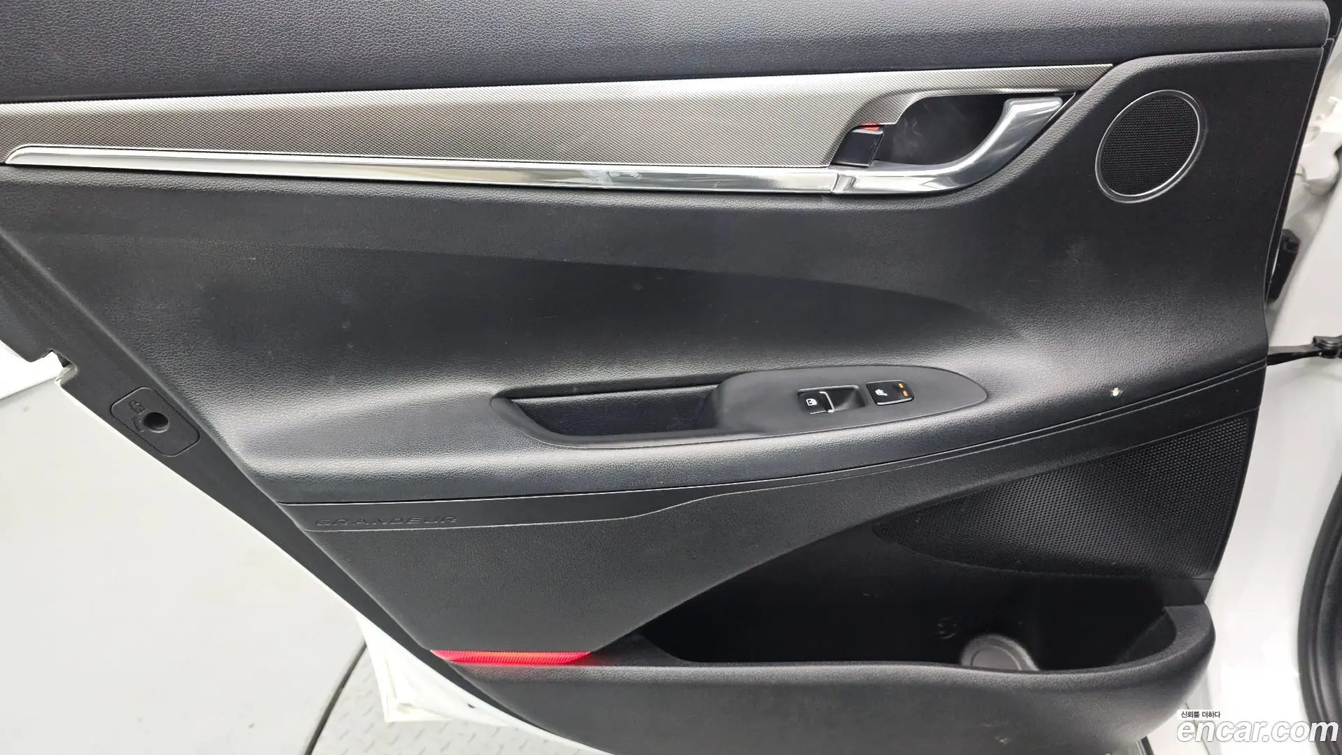Hyundai Grandeur 3.0 LPi Rent Car