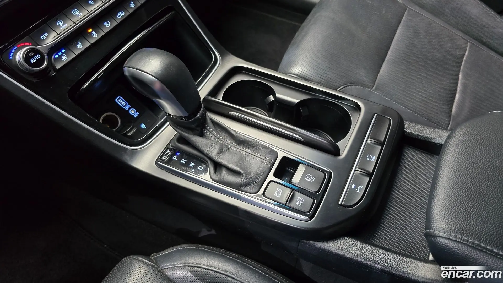 Hyundai Grandeur 3.0 LPi Modern (Rental Car)