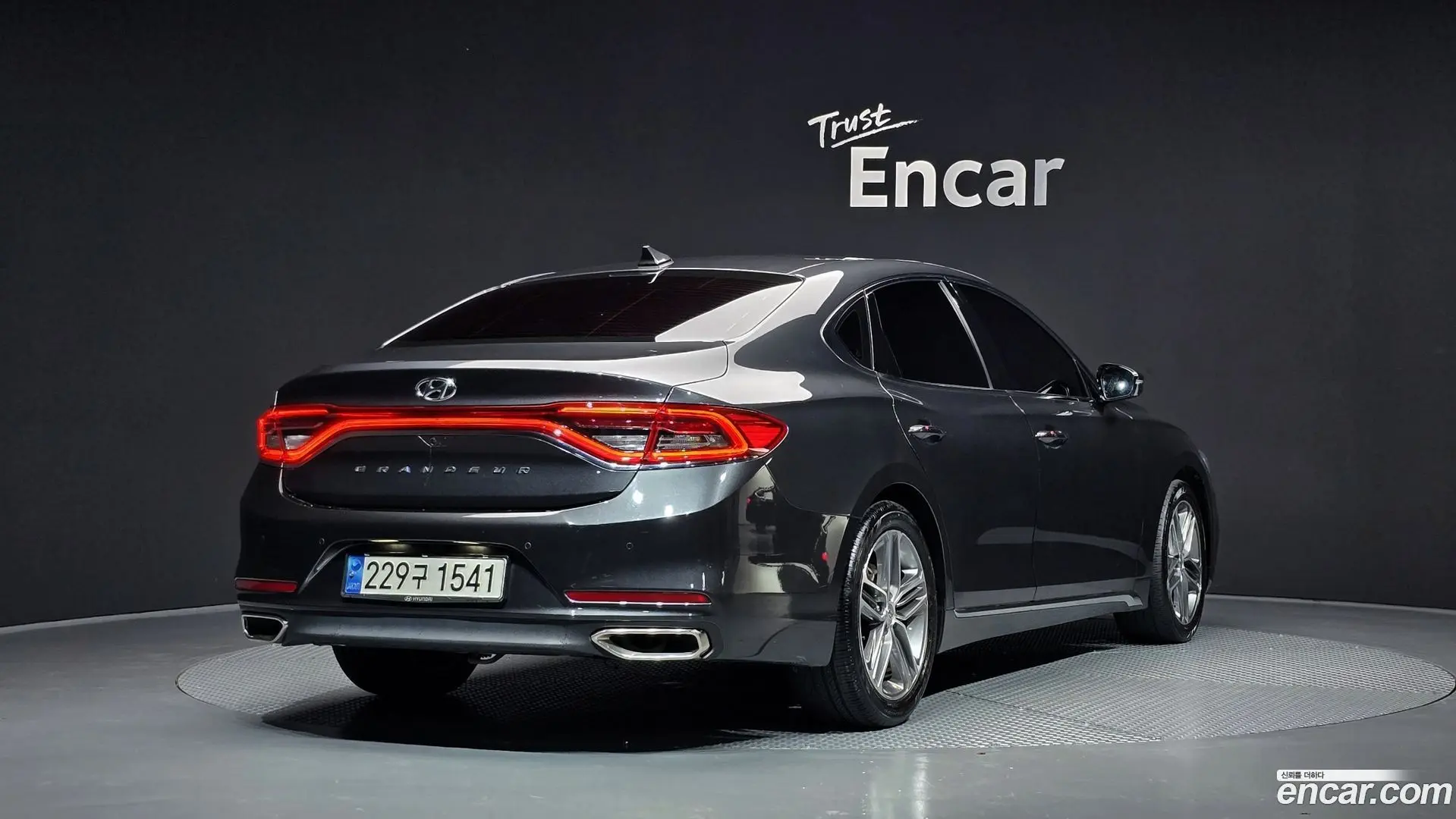 Hyundai Grandeur 3.0 LPi Modern (Rental Car)