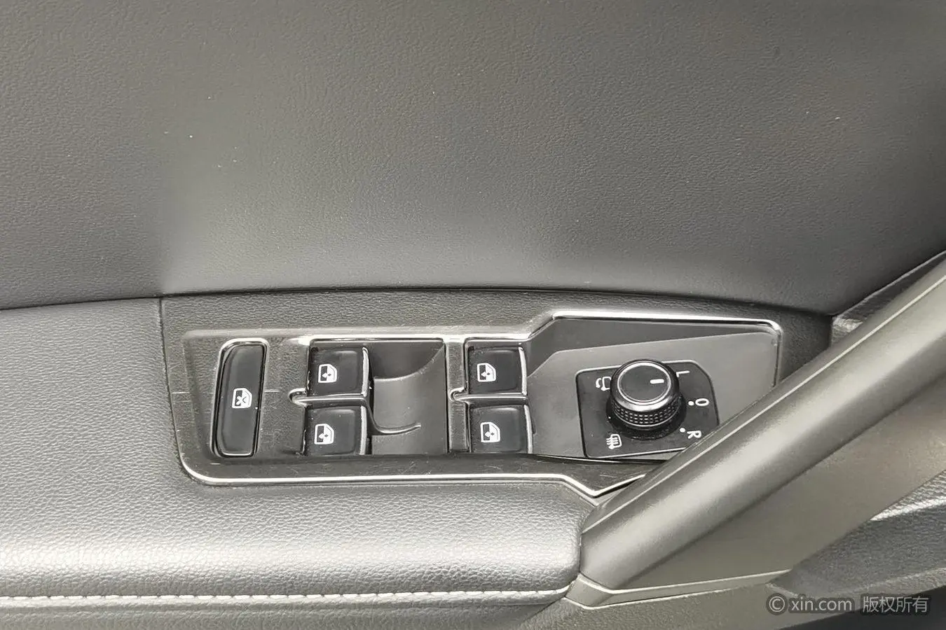 Volkswagen Tiguan L 2020 330TSI Auto 2WD Smart Dynamic Luxury China VI