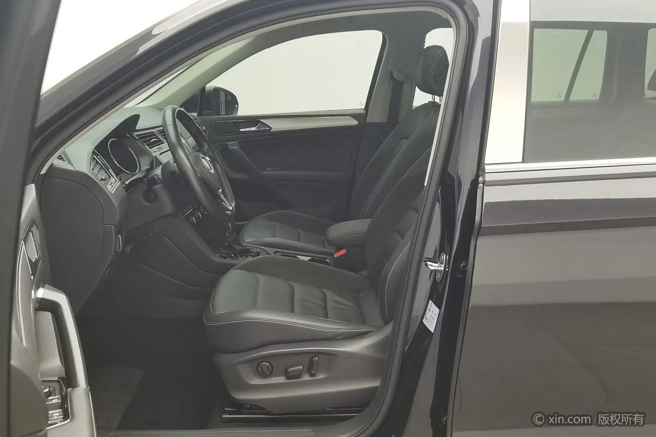 Volkswagen Tiguan L 2020 330TSI Auto 2WD Smart Dynamic Luxury China VI