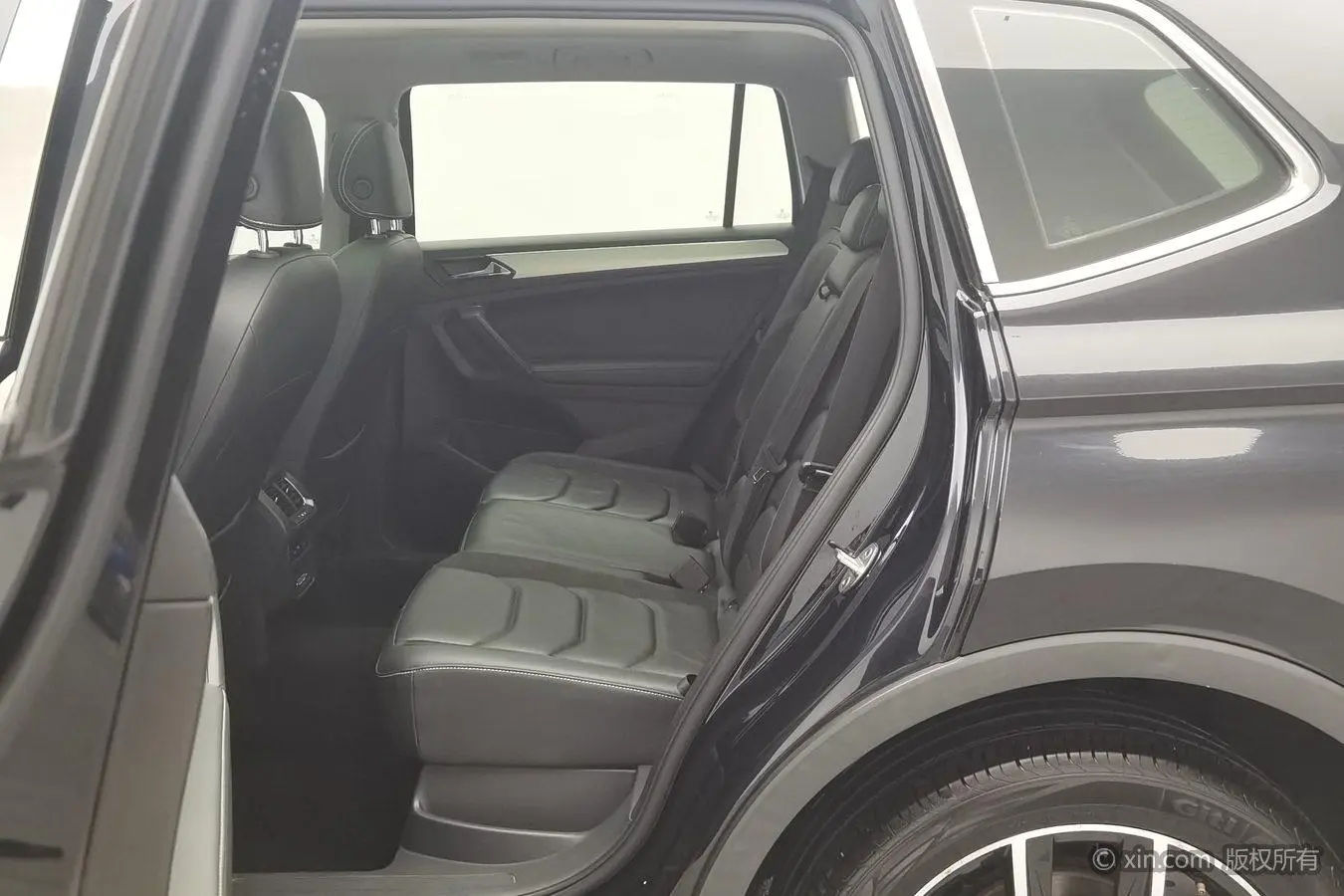 Volkswagen Tiguan L 2020 330TSI Auto 2WD Smart Dynamic Luxury China VI