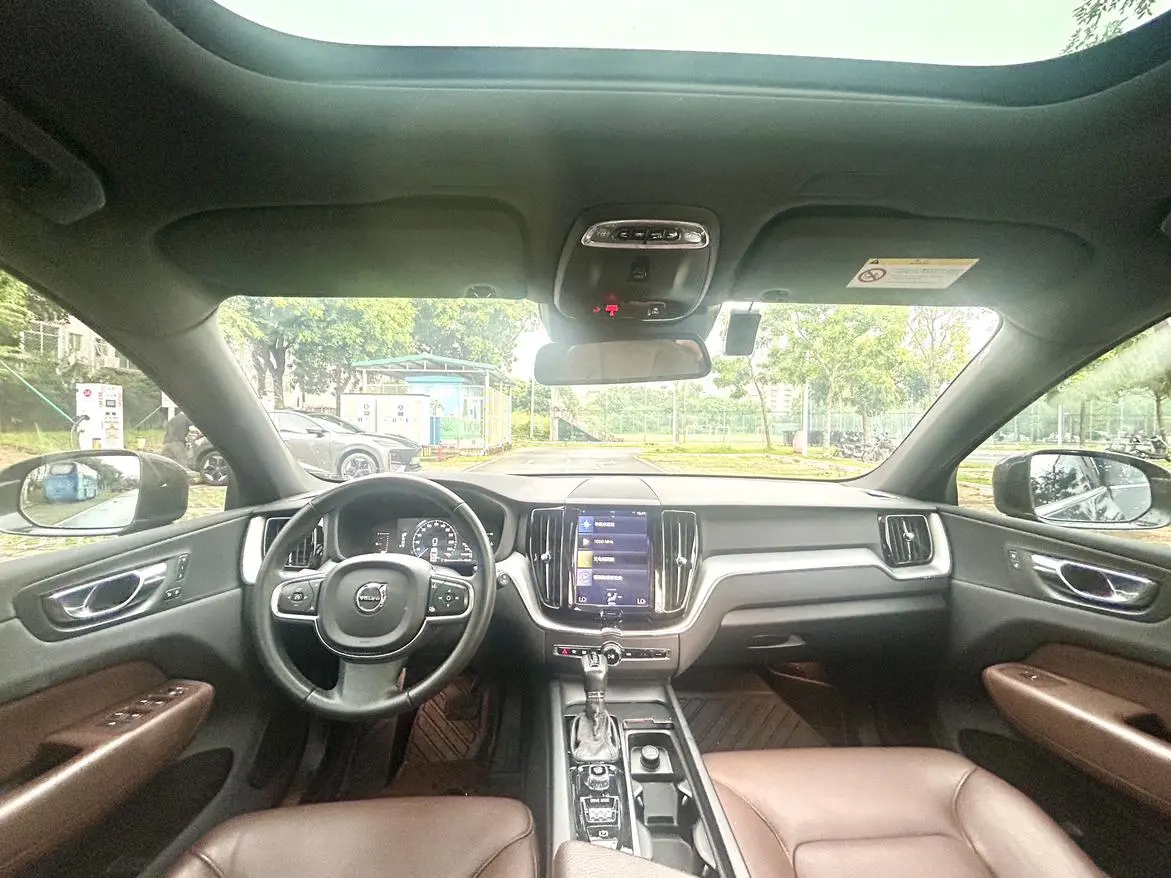 Volvo XC60 2021 T5 4WD Smart Luxury