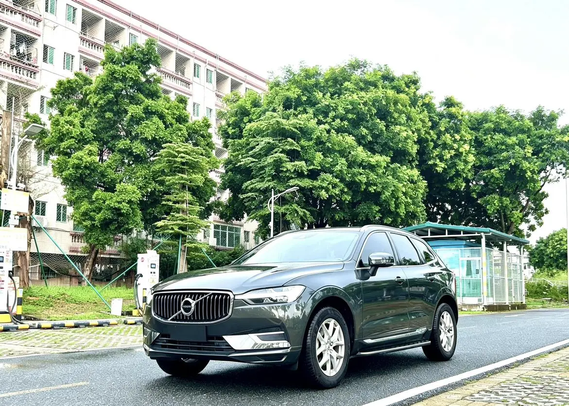 Volvo XC60 2021 T5 4WD Smart Luxury