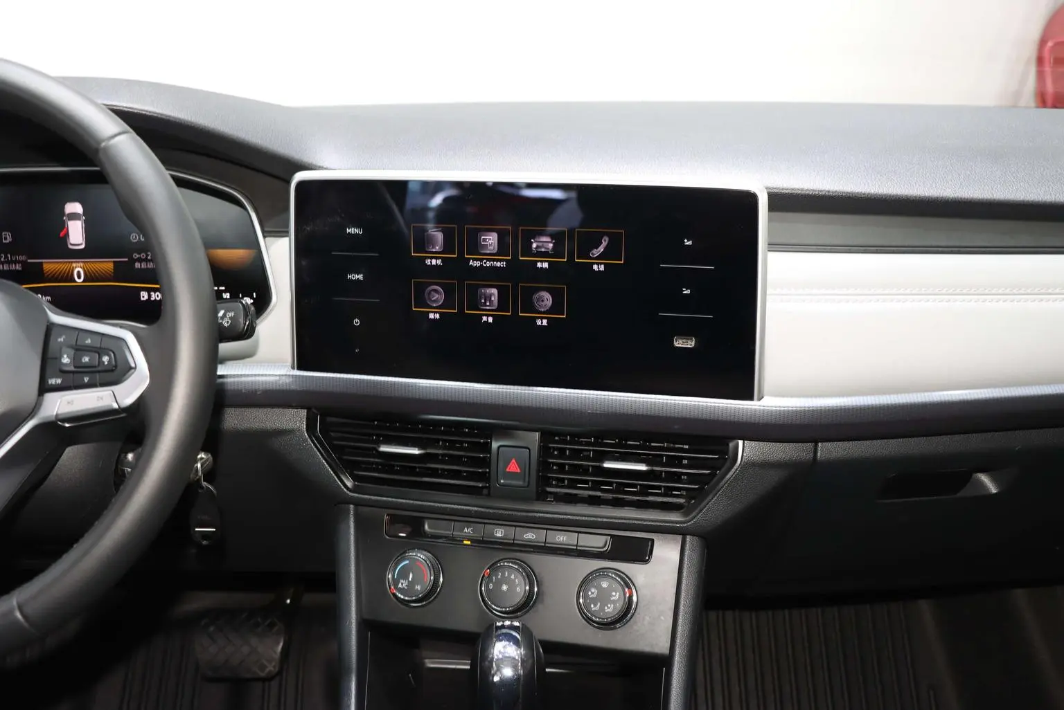 Volkswagen Bora 2024 200TSI DSG Journey