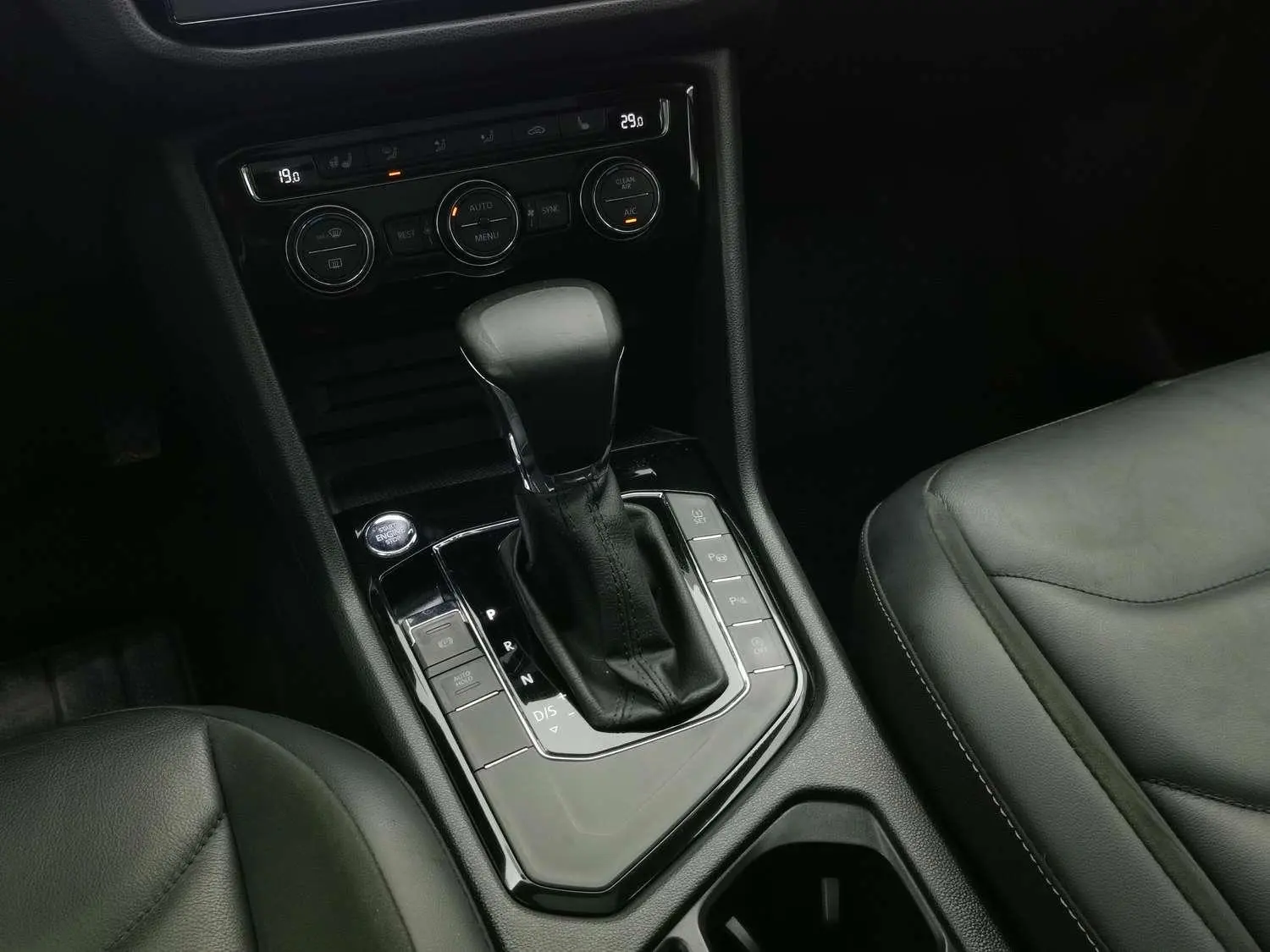 Volkswagen Tiguan L 2020 330TSI Auto 2WD Smart Dynamic Luxury China VI