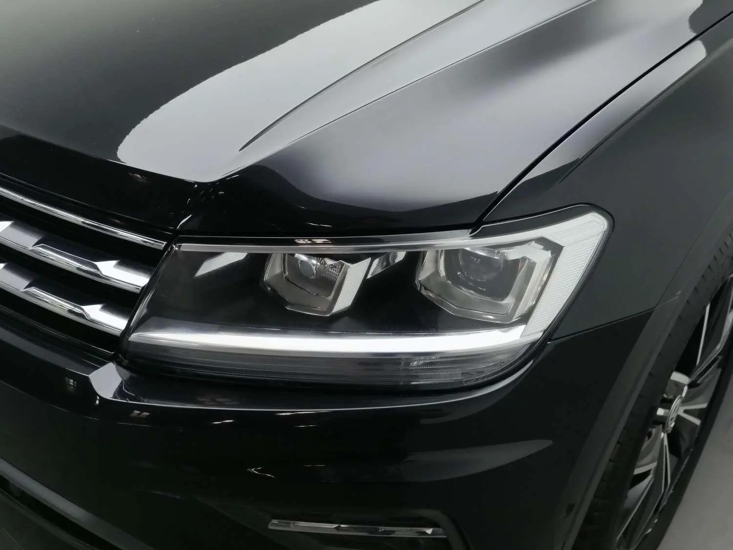 Volkswagen Tiguan L 2020 330TSI Auto 2WD Smart Dynamic Luxury China VI