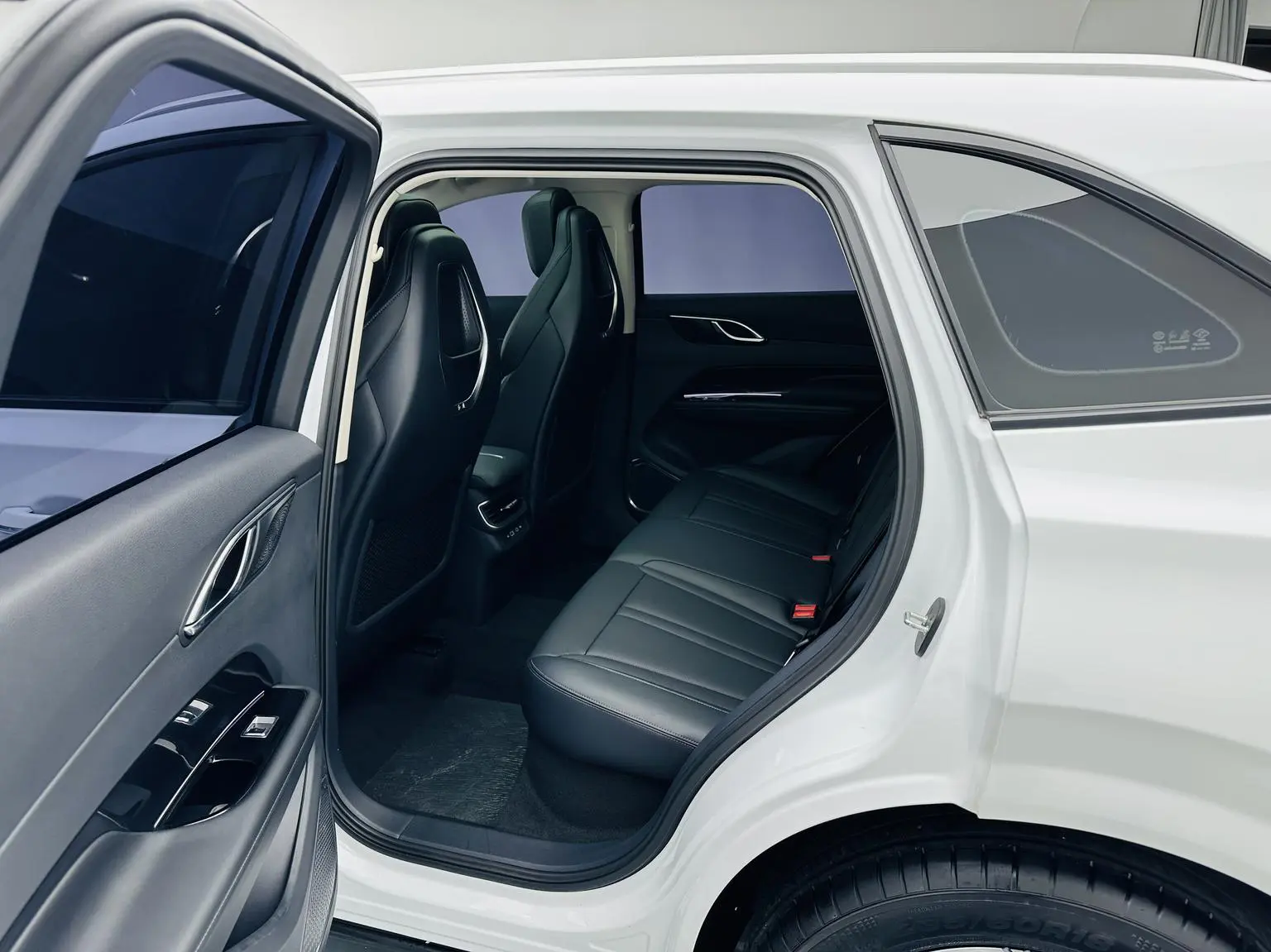 Hongqi HS3 2023 1.5T