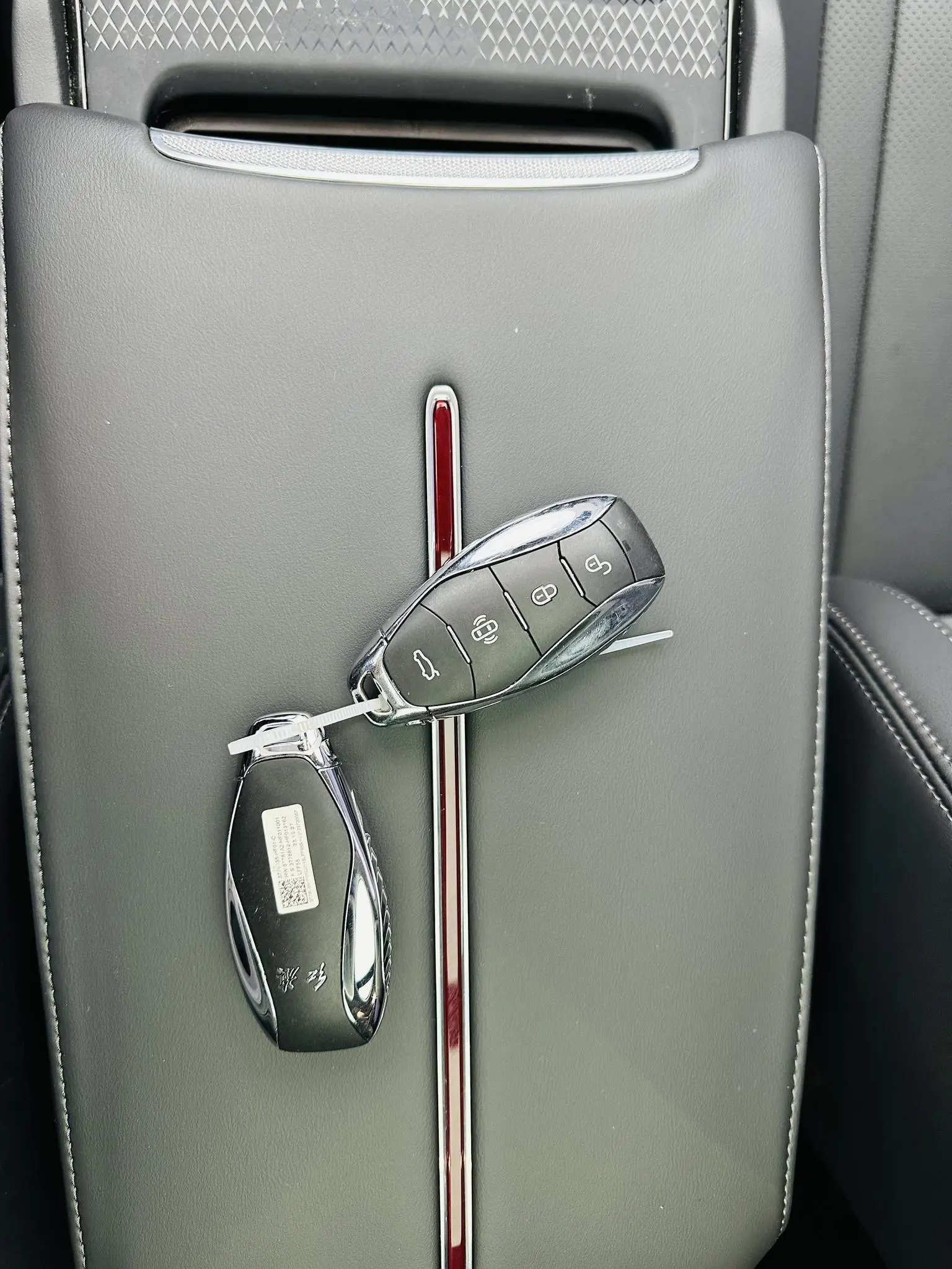 Hongqi HS3 2023 1.5T