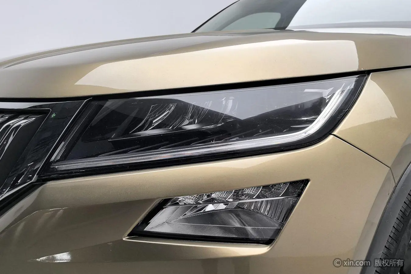Skoda 2018 Facelift TSI330 7 seat 2WD Luxury Premium Enjoy