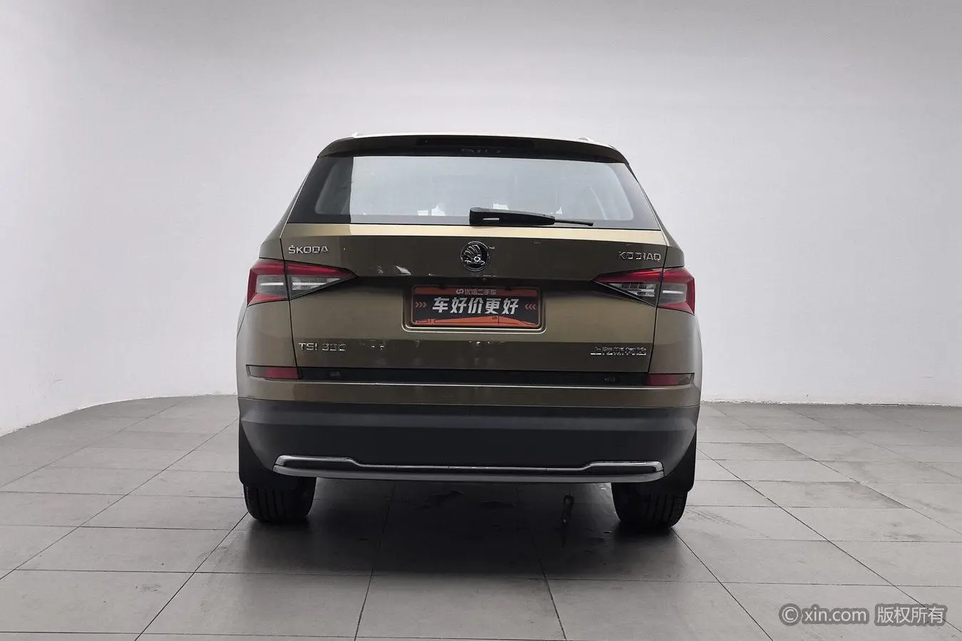Skoda 2018 Facelift TSI330 7 seat 2WD Luxury Premium Enjoy