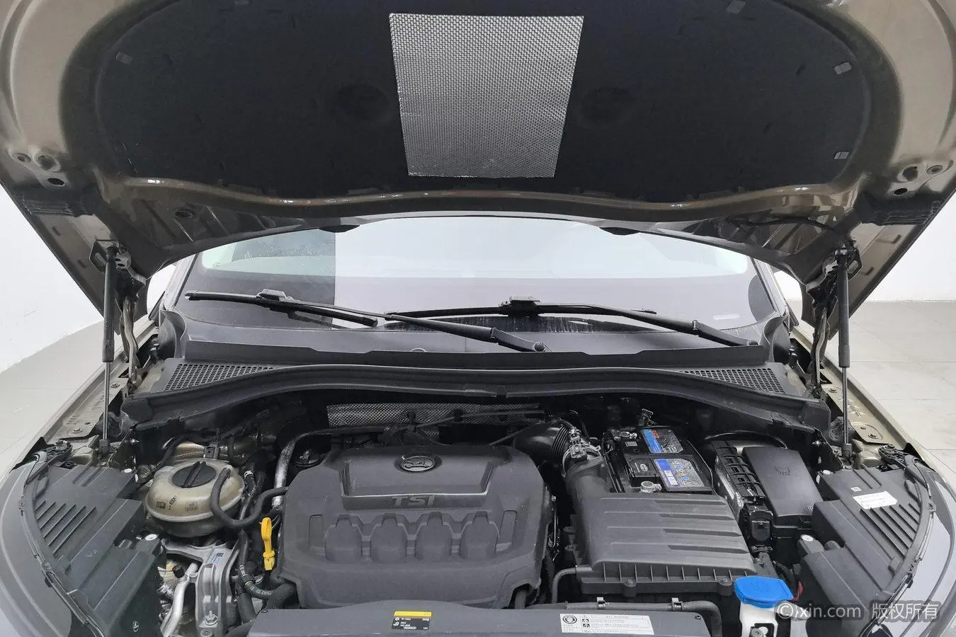 Skoda 2018 Facelift TSI330 7 seat 2WD Luxury Premium Enjoy