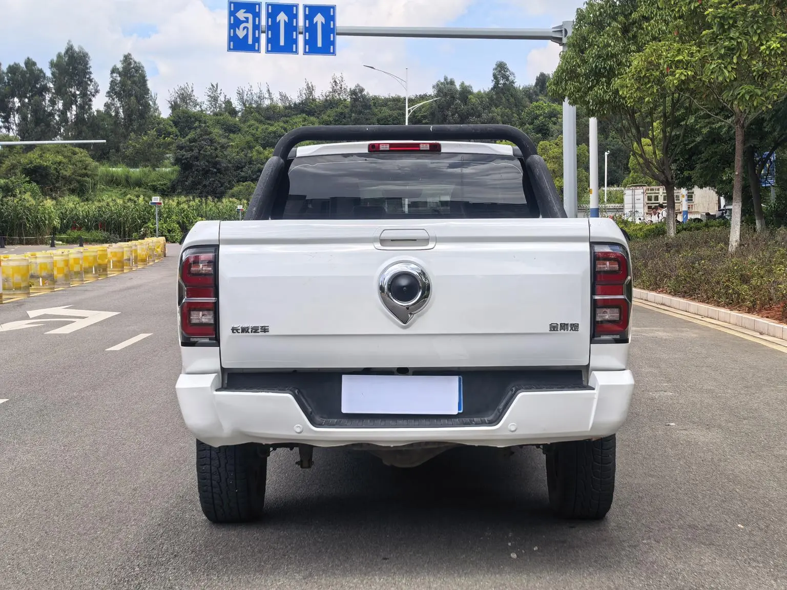 Great Wall Poer 2023 2.0T Diesel Manual 4WD Elite GW4D20M