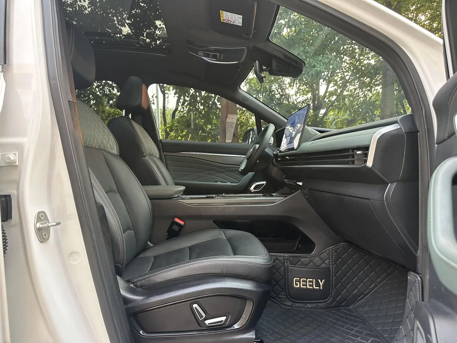 Geely Haoyue L 2024 2.0TD DCT Flagship