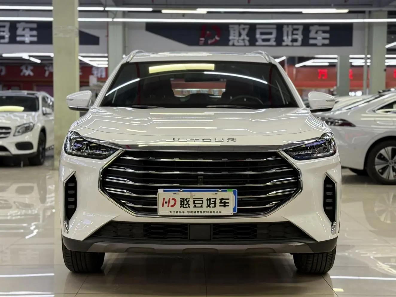 Jetour X70 PLUS 2021 Facelift 1.5T DCT Pro 7 seat