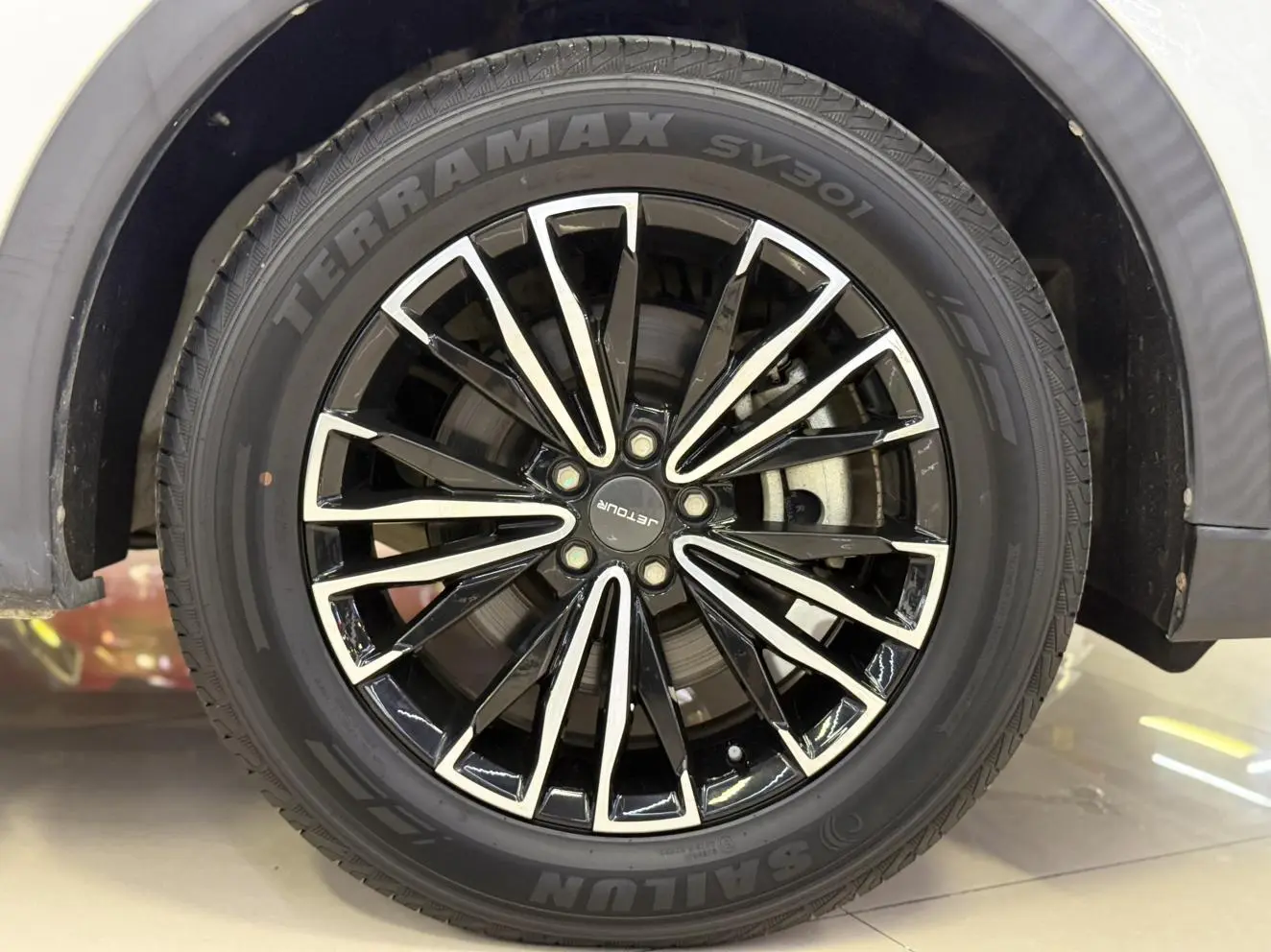 Jetour X70 PLUS 2021 Facelift 1.5T DCT Pro 7 seat
