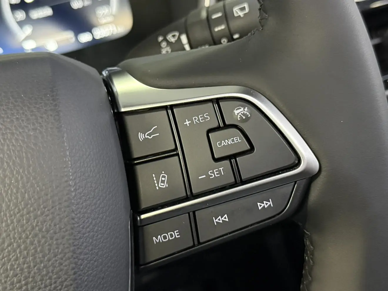 Toyota Crown 2024 2.0T Auto 4WD Dynamic Shine
