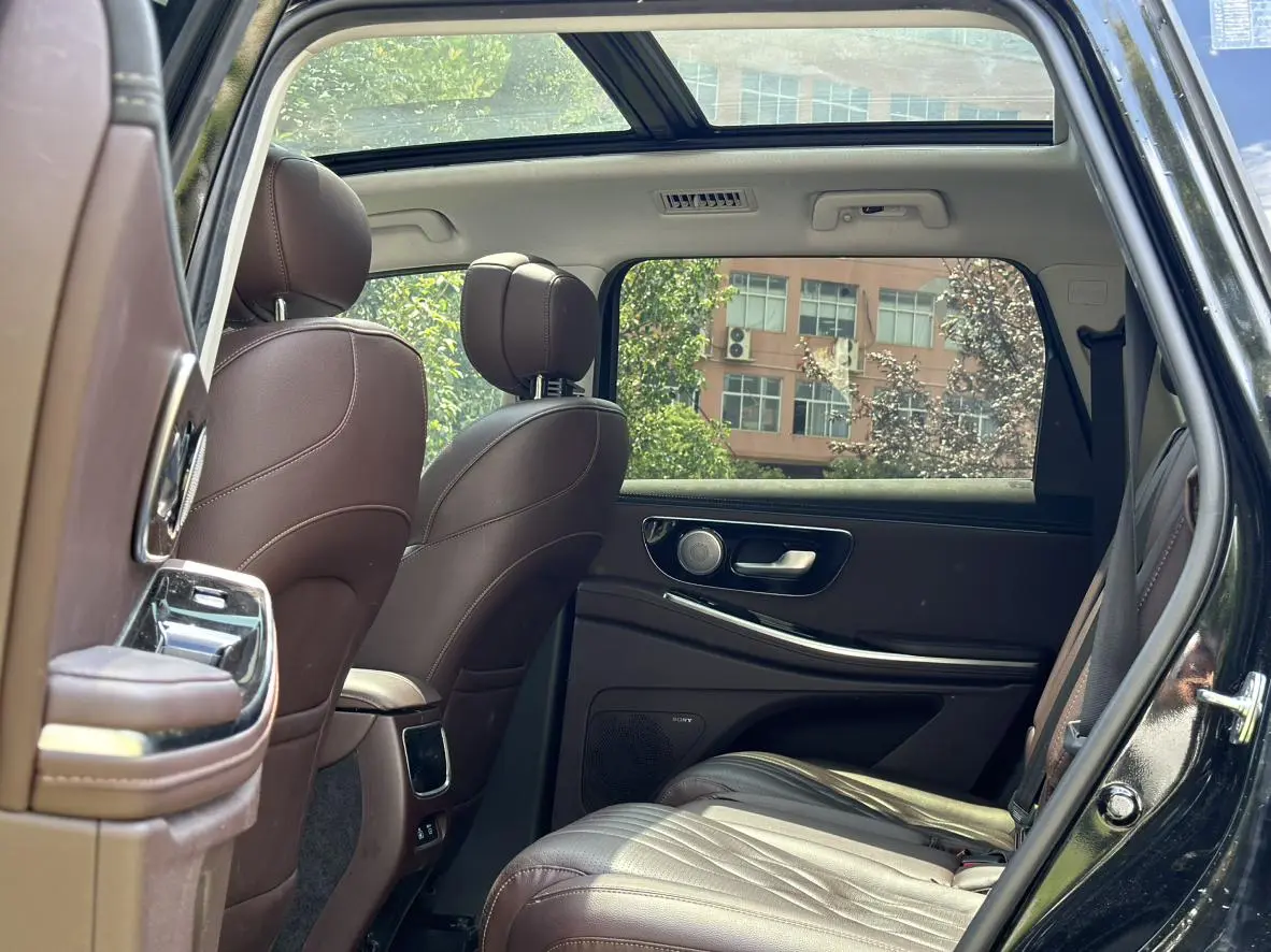 Exeed 2023 2.0T 4WD Star Shine - 7 seat
