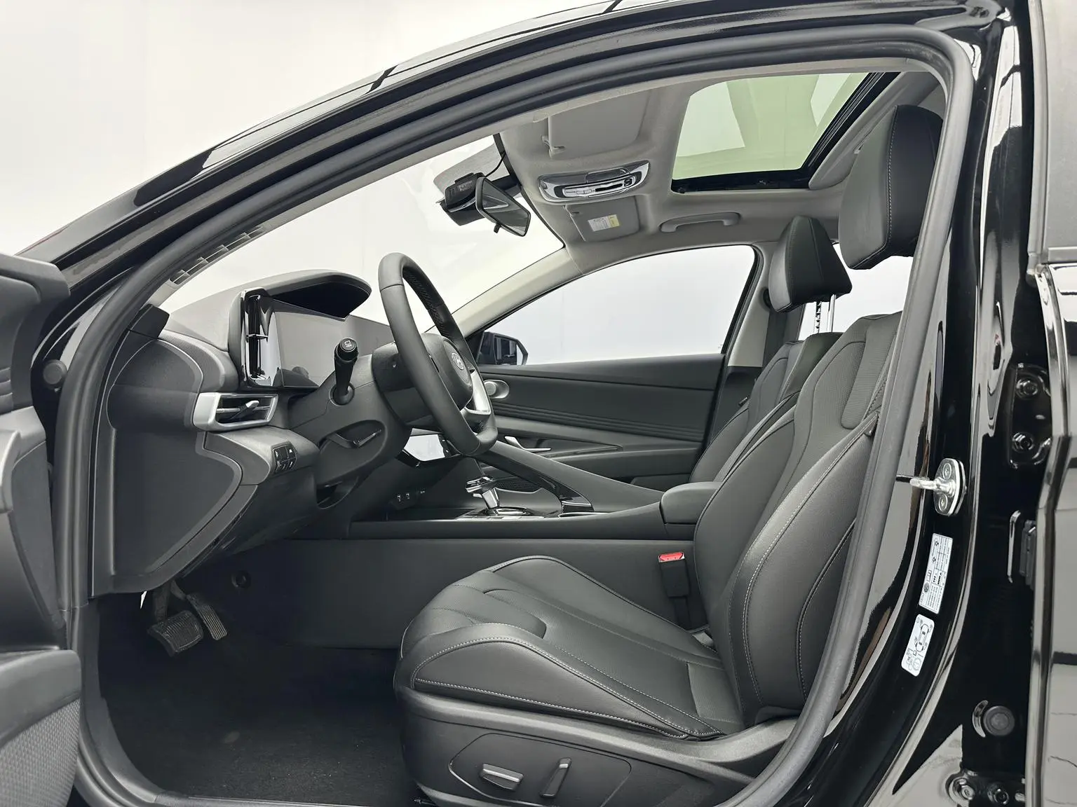 Hyundai 2022 1.5L CVT LUX