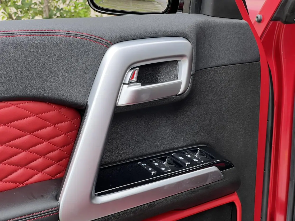 Beijing Off-Road BJ40 2024 2.0D Auto 4WD Glory