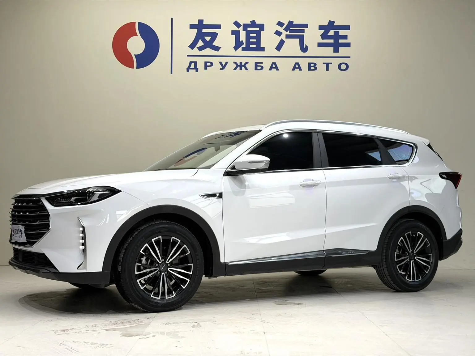 Jetour X70 PLUS 2021 1.5T DCT Pro 7 seat