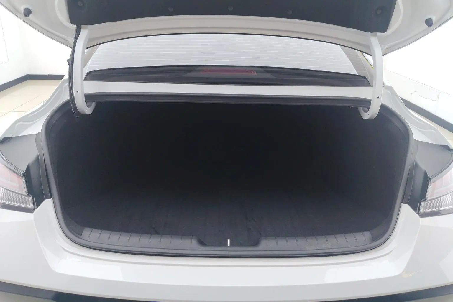 Hyundai 2026 1.5L CVT LUX Premium
