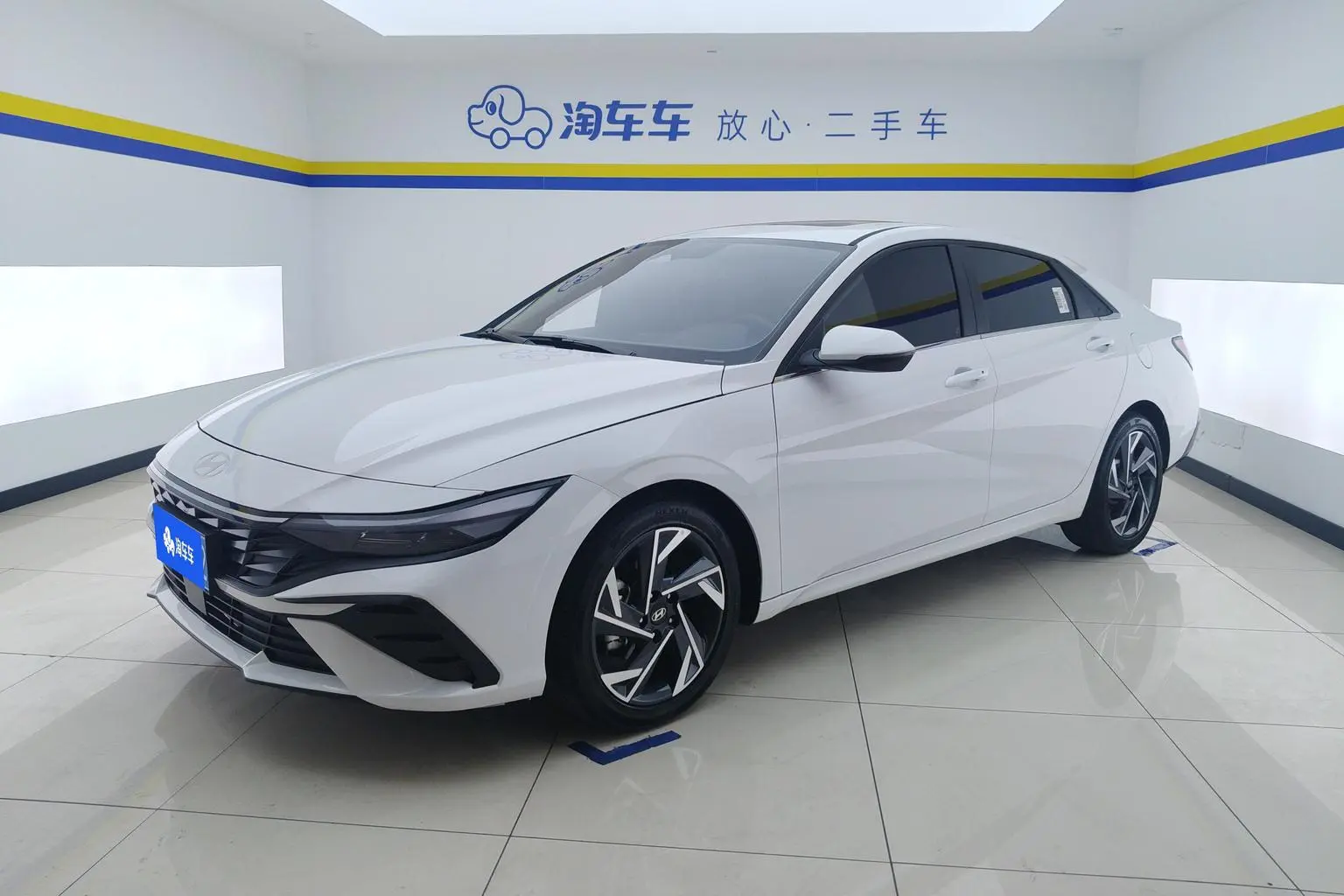 Hyundai 2026 1.5L CVT LUX Premium