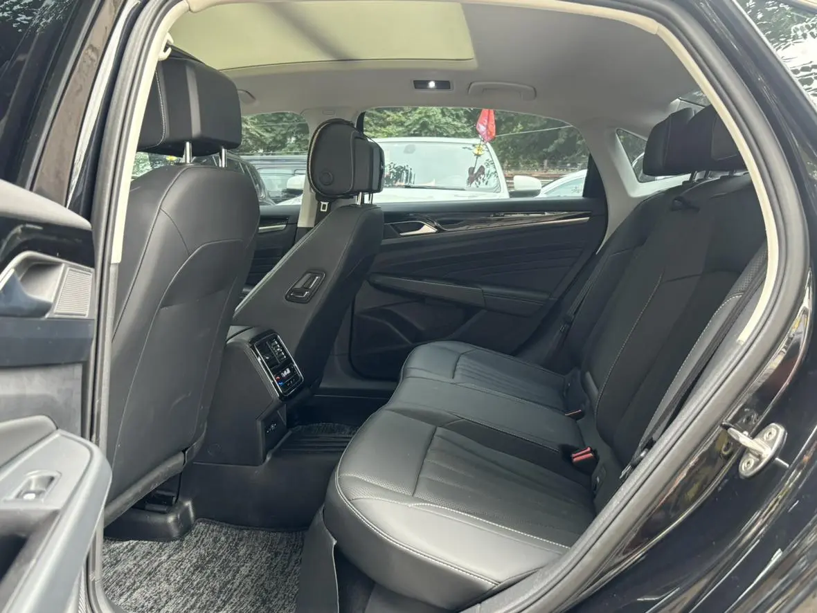 Volkswagen Passat 2025 380TSI Star