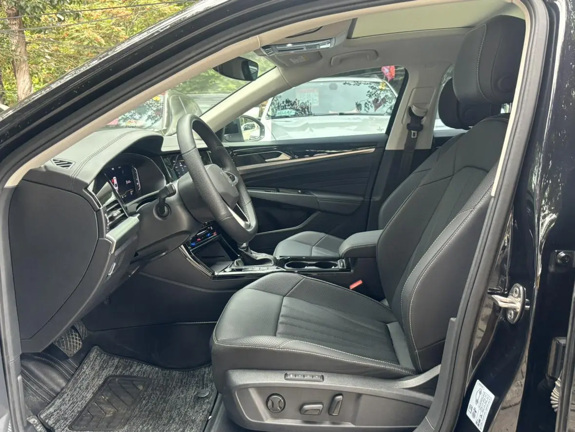 Volkswagen Passat 2025 380TSI Star