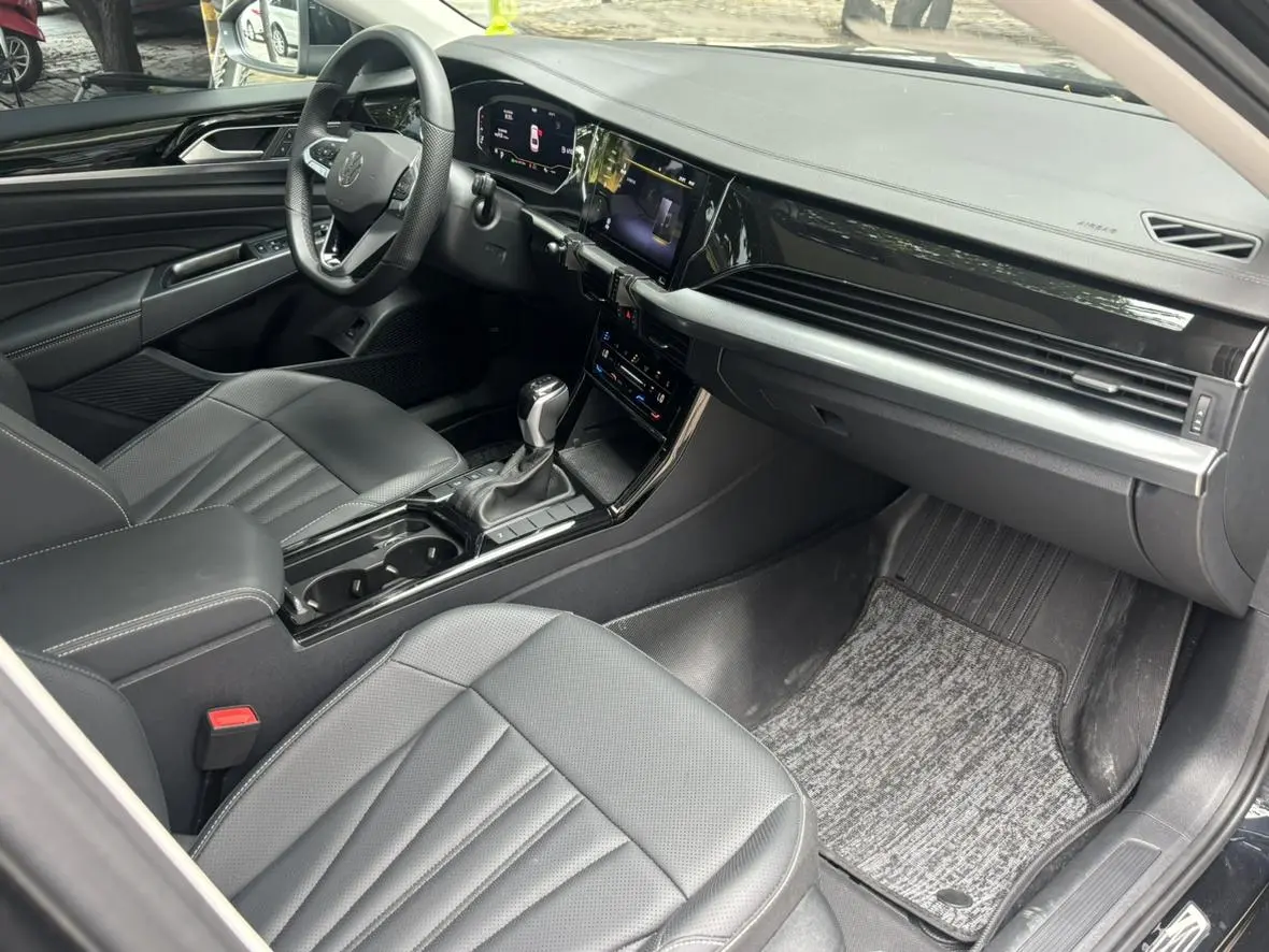 Volkswagen Passat 2025 380TSI Star