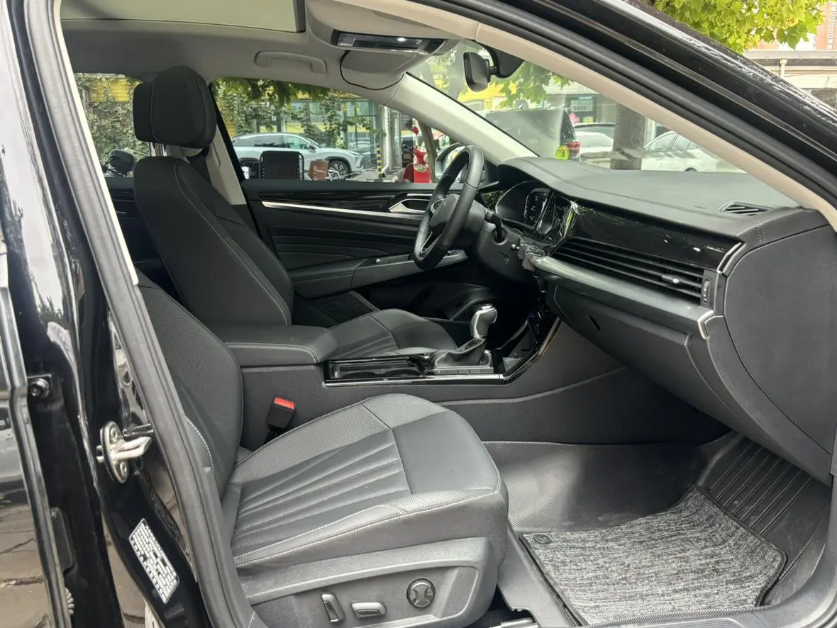 Volkswagen Passat 2025 380TSI Star