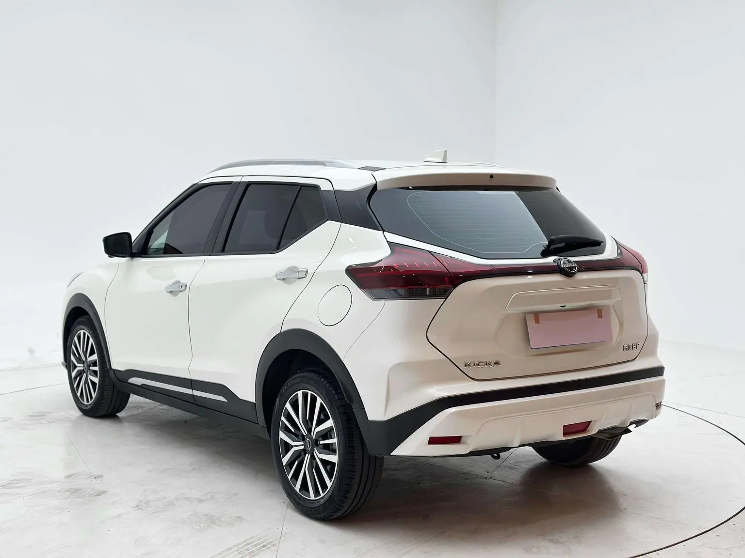Nissan Dynamic 2023 Dynamic 1.5L Dynamic Luxury