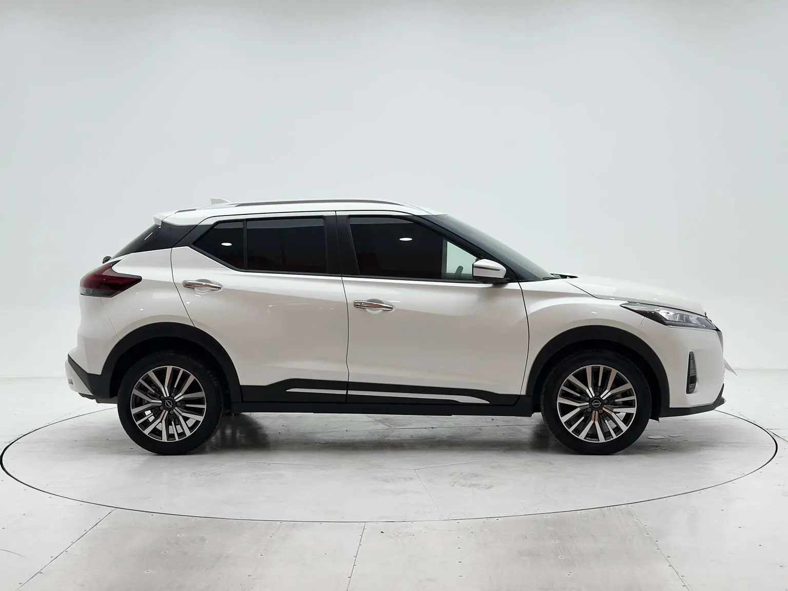 Nissan Dynamic 2023 Dynamic 1.5L Dynamic Luxury