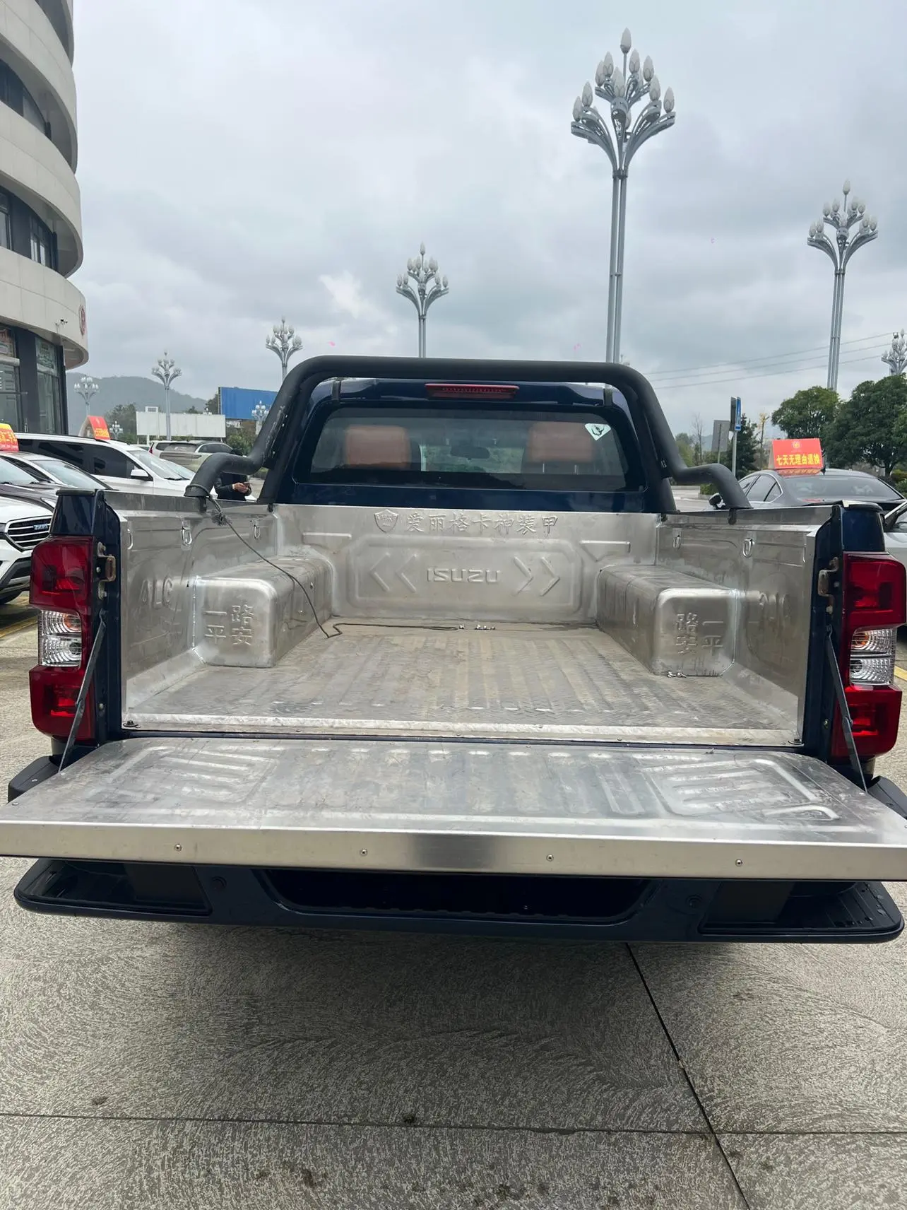5 TAGA 2021 3.0T Diesel 2WD Luxury